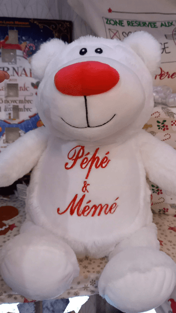 L'ours blanc au nez rouge